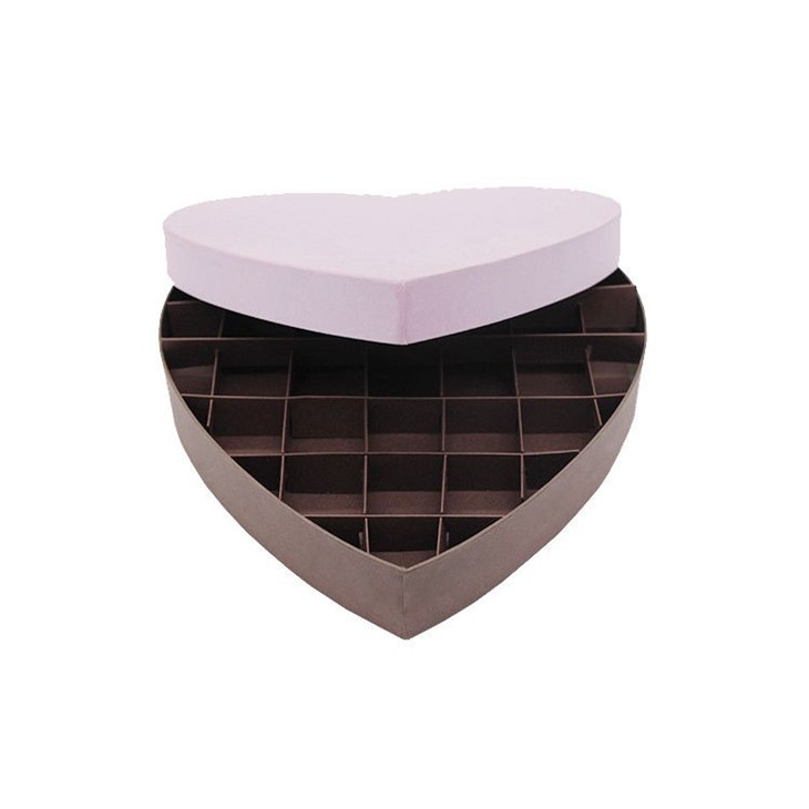 Large Heart Shaped Cardboard Box (5)